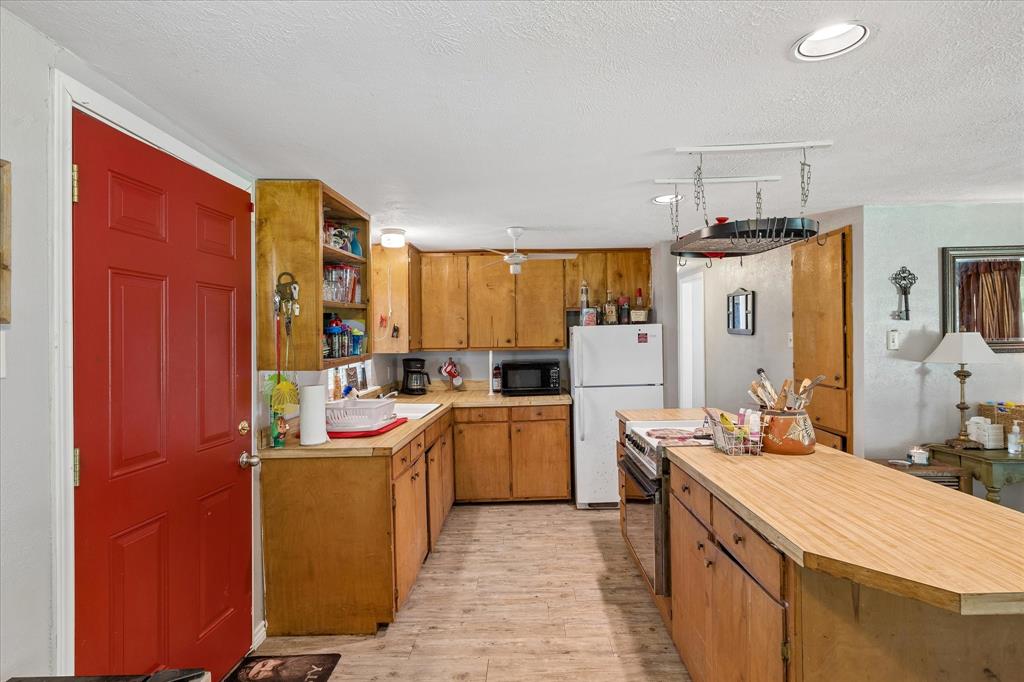 Lake Weatherford - Residential