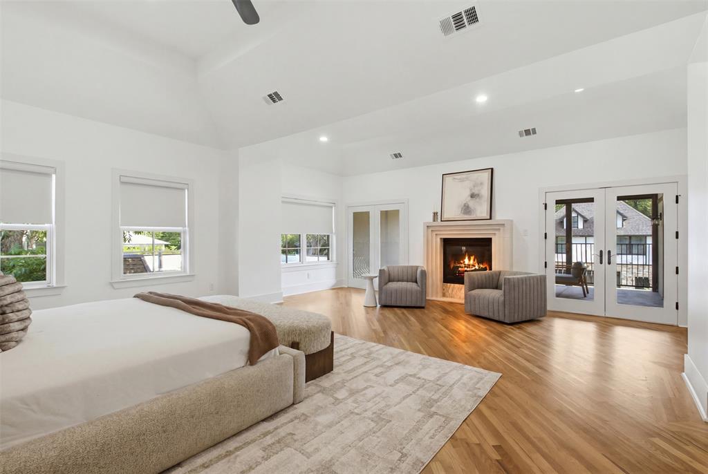 Country Club Estates - Residential