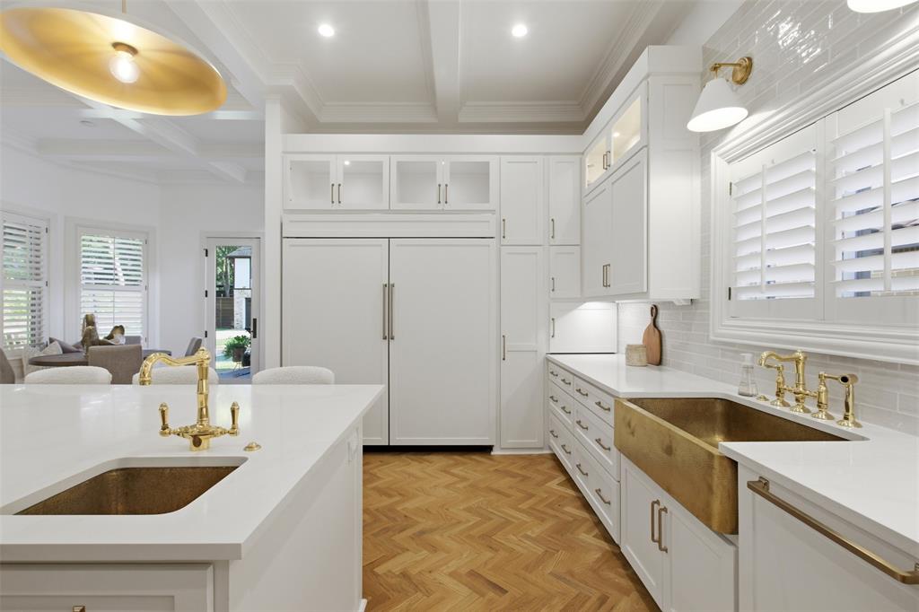 Country Club Estates - Residential