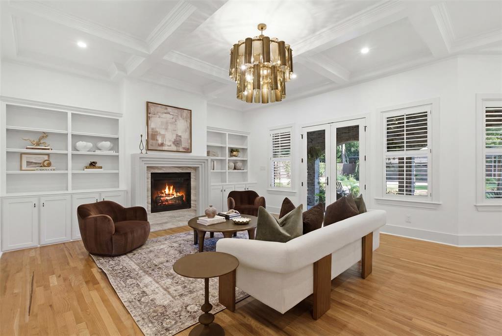 Country Club Estates - Residential