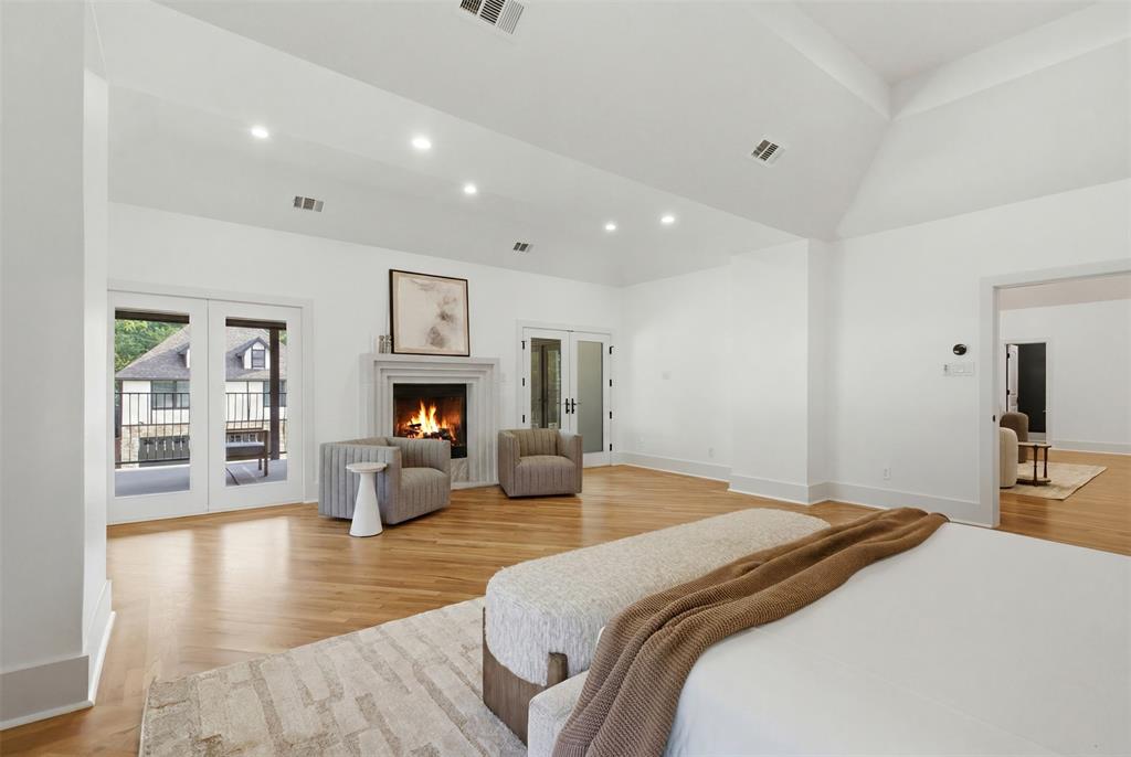 Country Club Estates - Residential