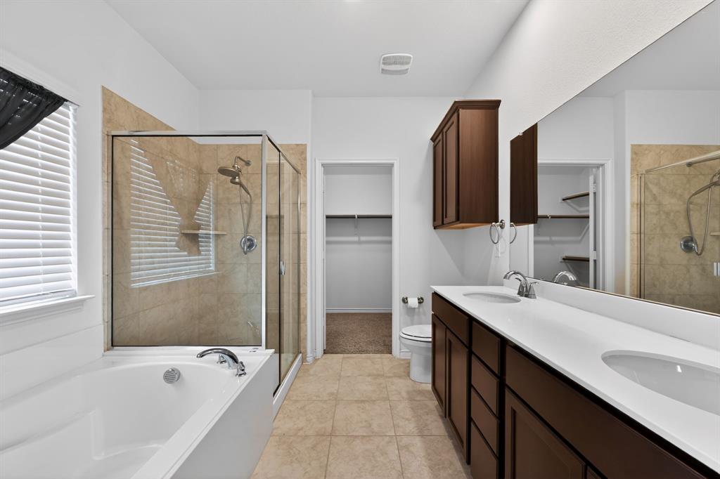 THE COVE OF HICKORY CREEK - Residential