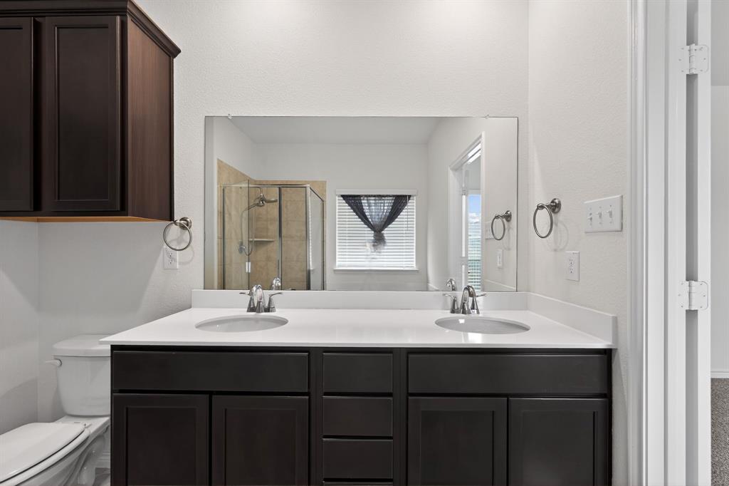 THE COVE OF HICKORY CREEK - Residential