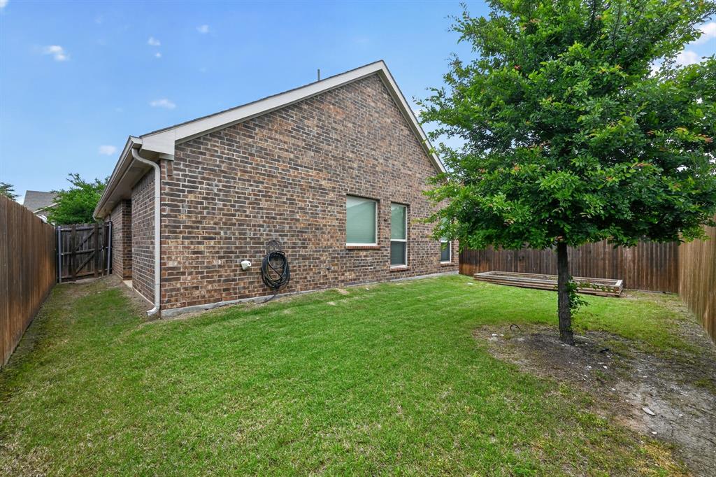 THE COVE OF HICKORY CREEK - Residential