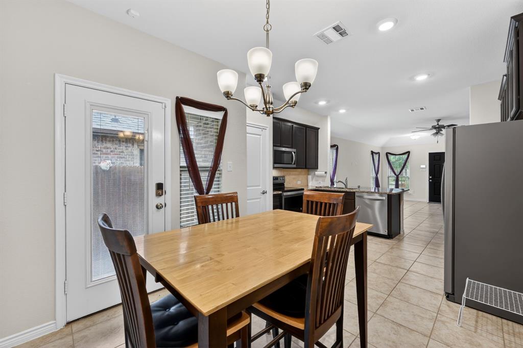 THE COVE OF HICKORY CREEK - Residential