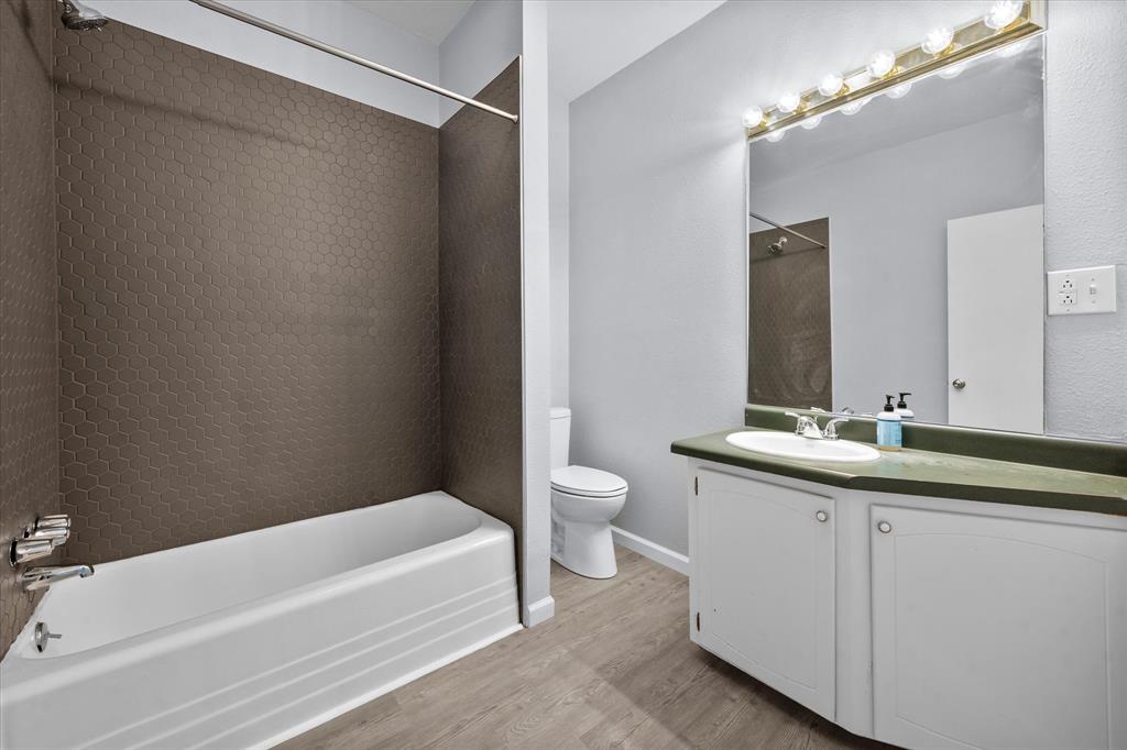 J Rendon Surv Abs #1263 - Residential Lease