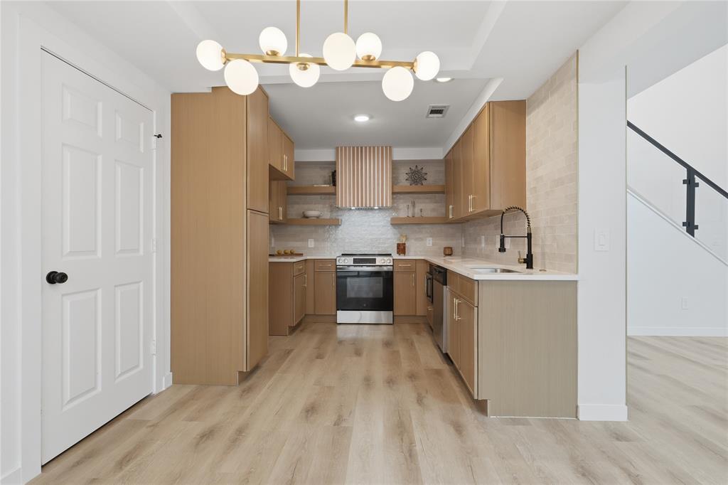 Addison Place Rev - Residential