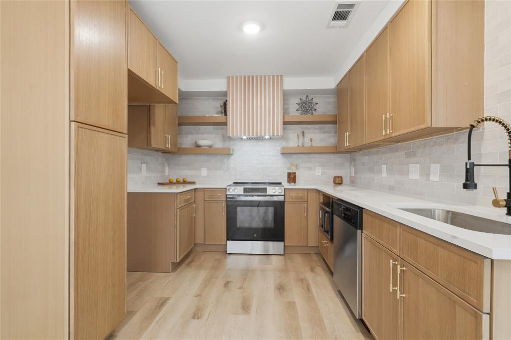 Addison Place Rev - Residential