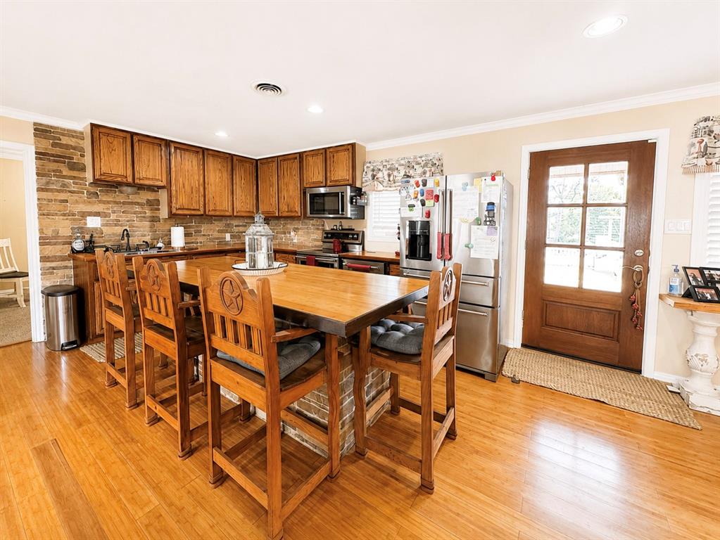 Whispering Oaks - Residential