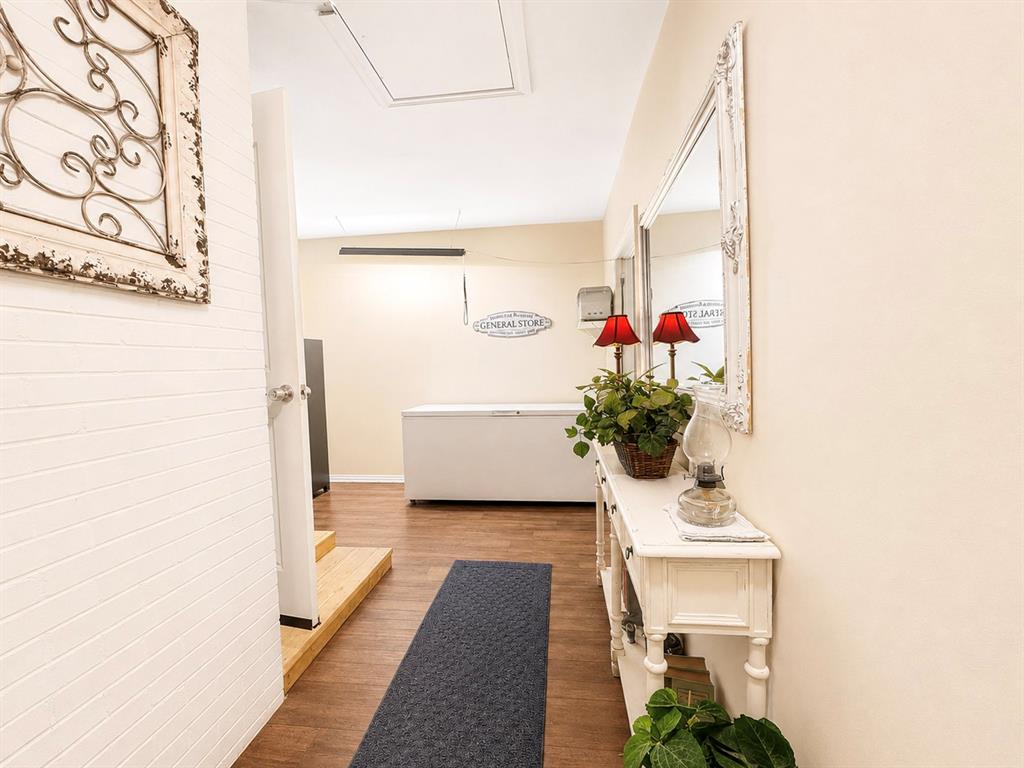 Whispering Oaks - Residential