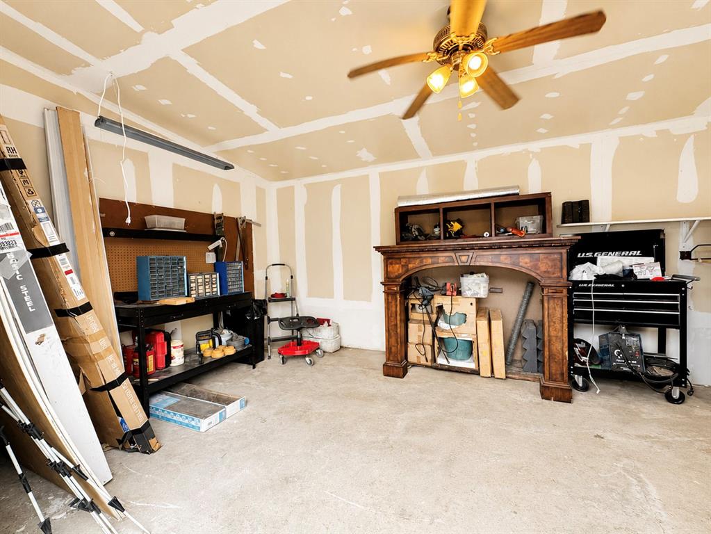 Whispering Oaks - Residential