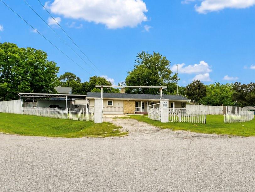 Whispering Oaks - Residential