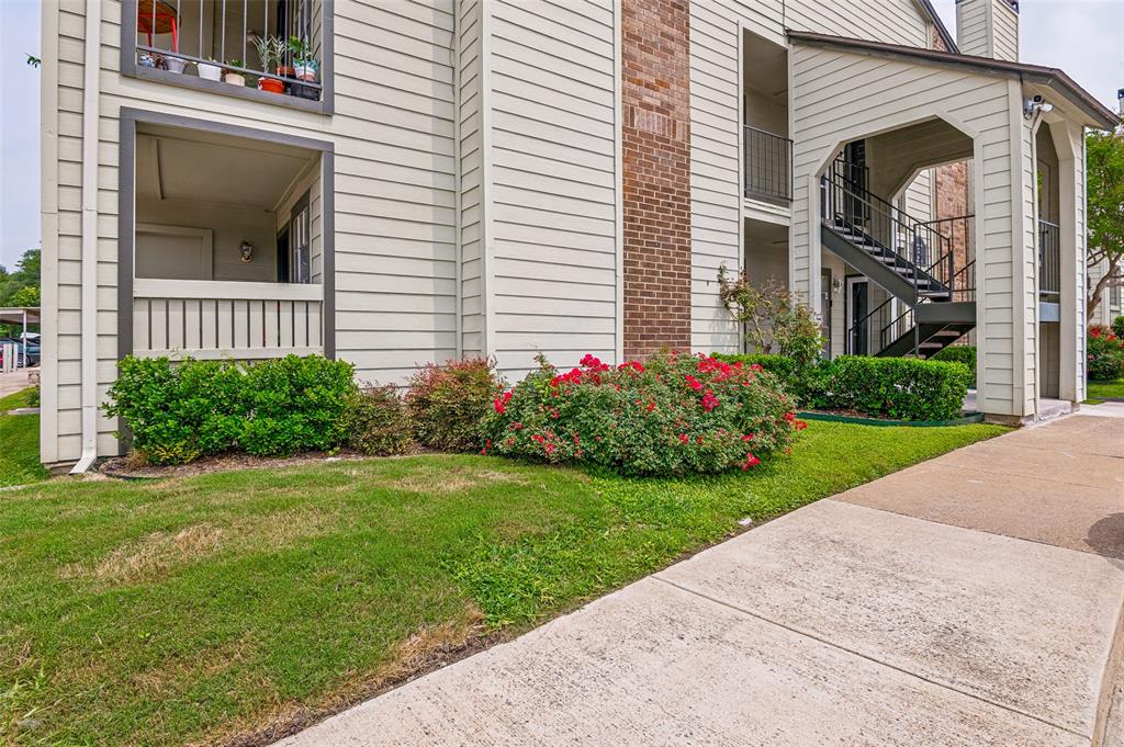 Woodhaven Condo - Residential