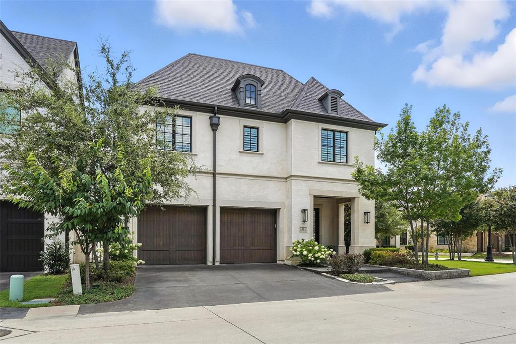 Lawn Glen Abbey - Residential