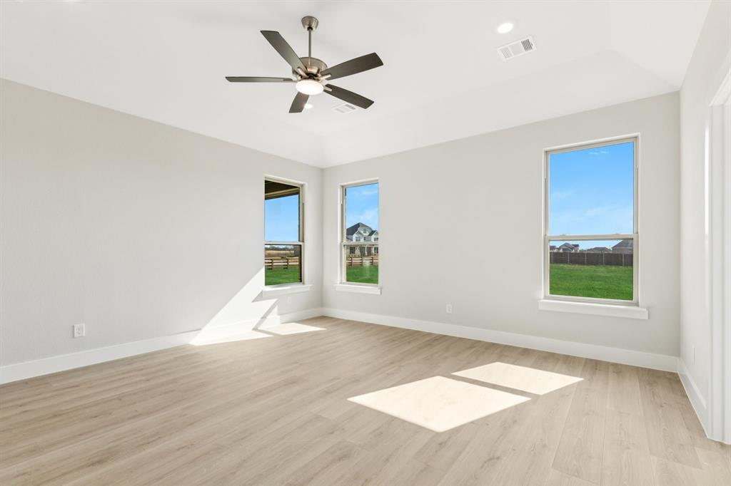 Ellis Ranch - Residential