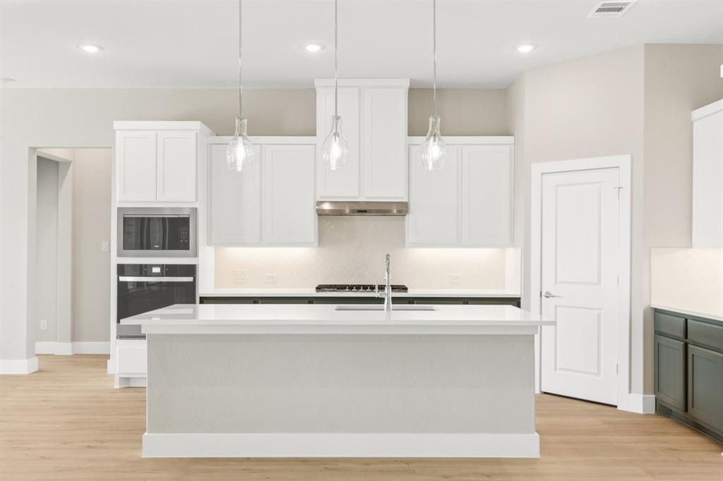 Ellis Ranch - Residential