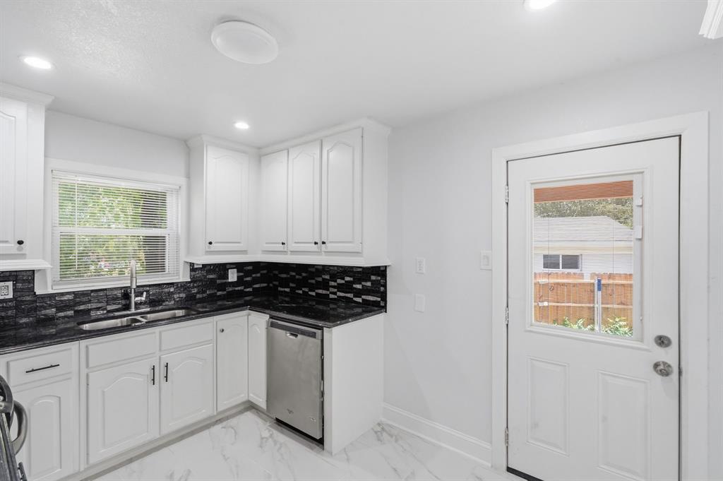Cedar Crest Village 01 - Residential