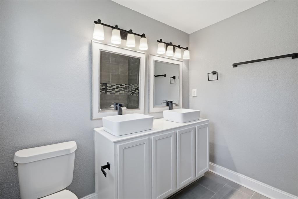 Cedar Crest Village 01 - Residential