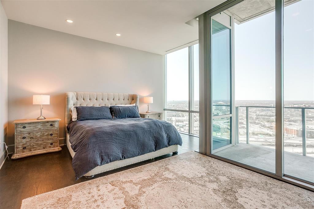 1301 Throckmorton Residences - Residential