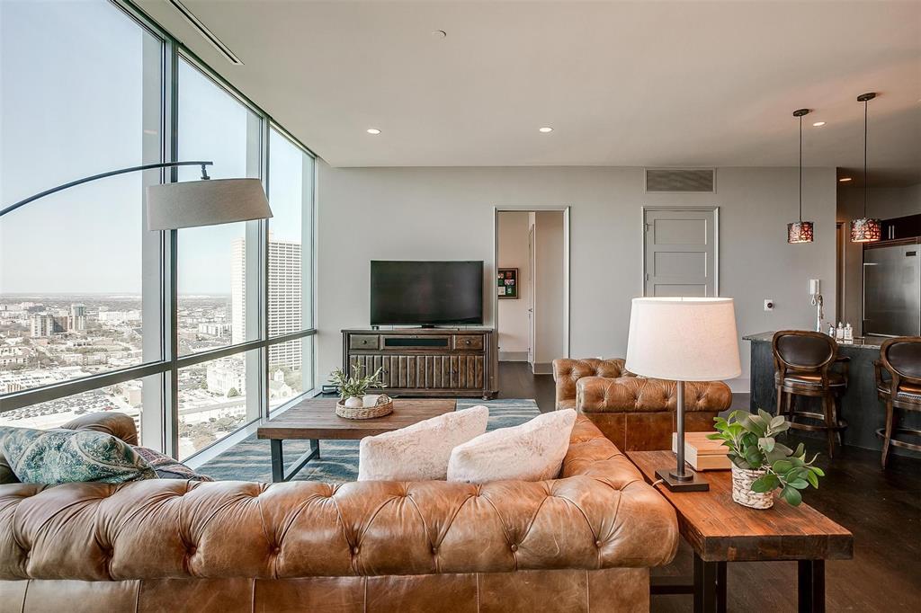1301 Throckmorton Residences - Residential