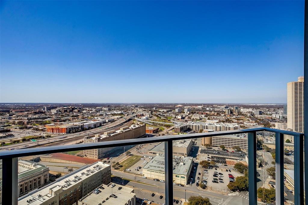1301 Throckmorton Residences - Residential