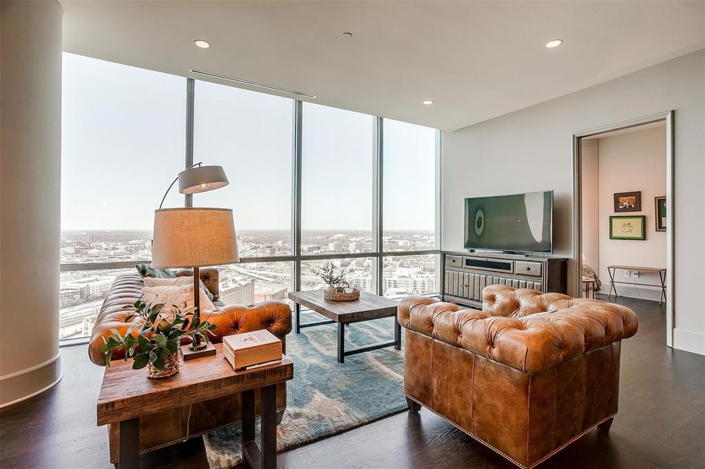 1301 Throckmorton Residences - Residential