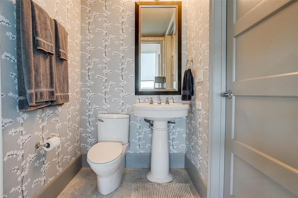 1301 Throckmorton Residences - Residential