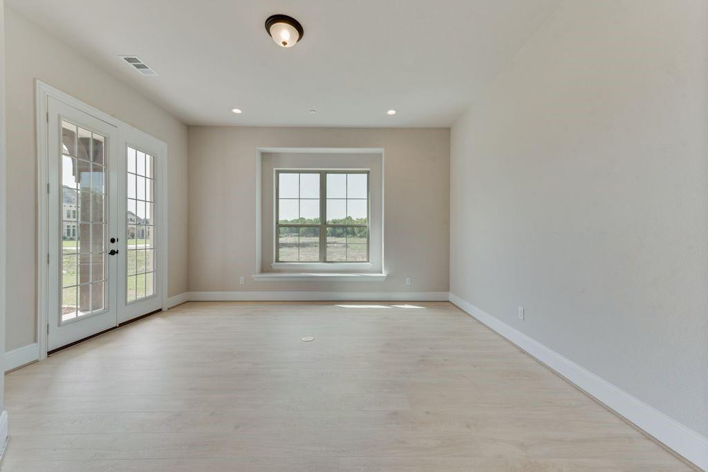 Kings Crossing - Residential
