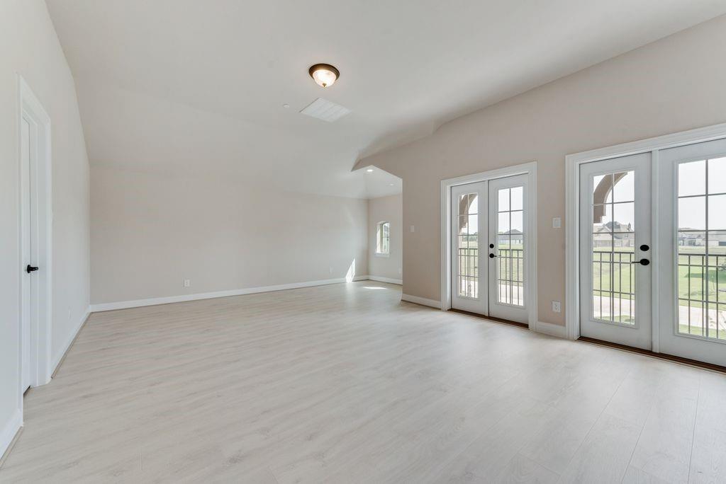 Kings Crossing - Residential
