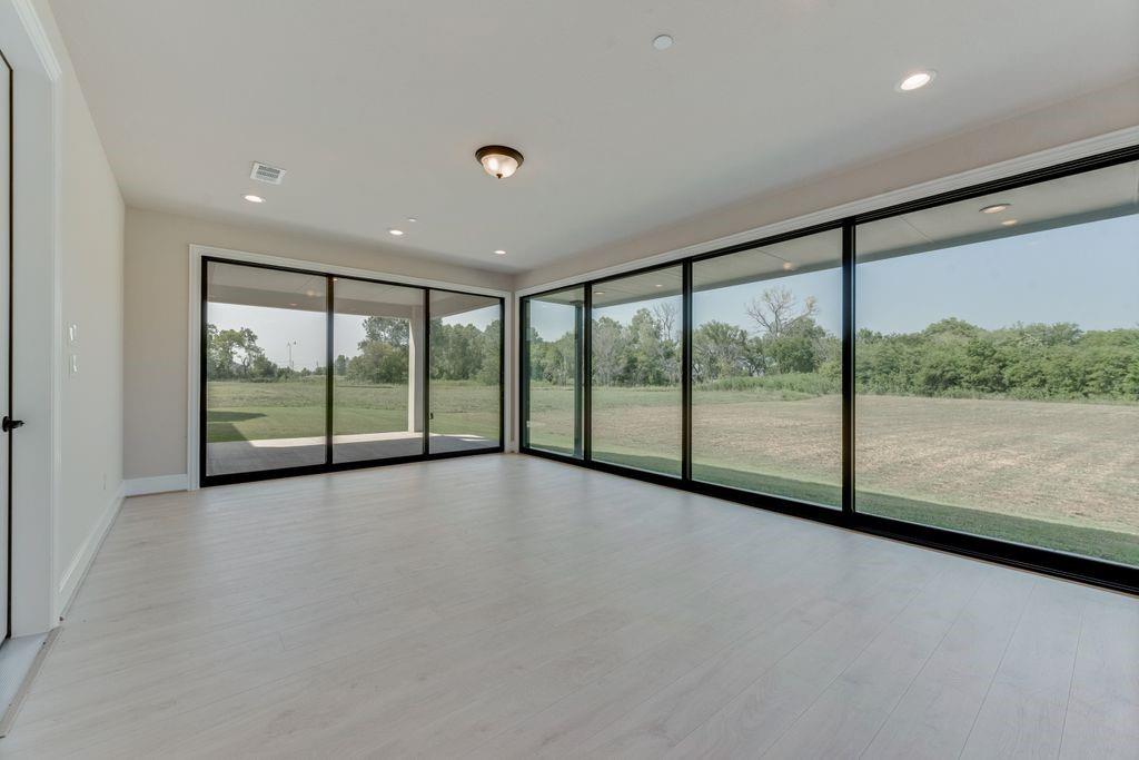 Kings Crossing - Residential