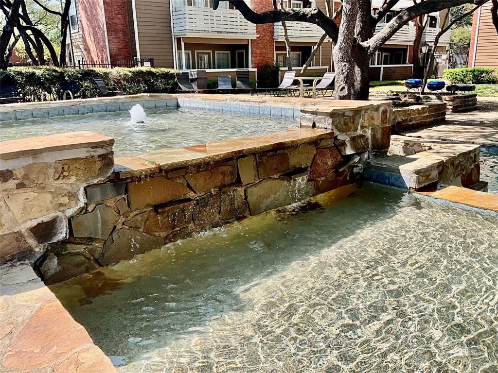 Meadows Condo - Residential