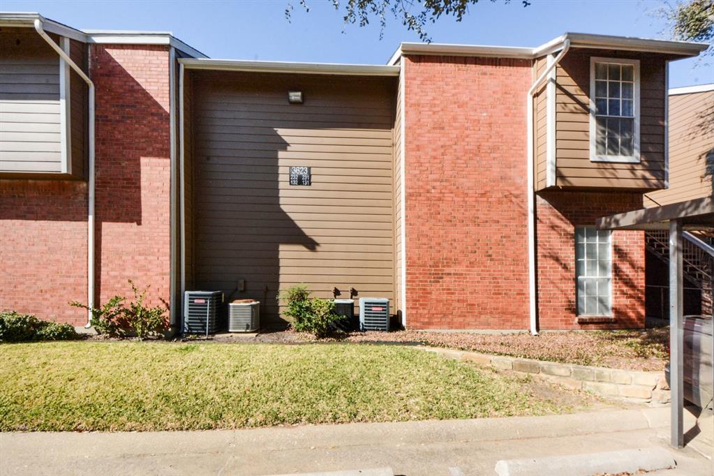 Meadows Condo - Residential
