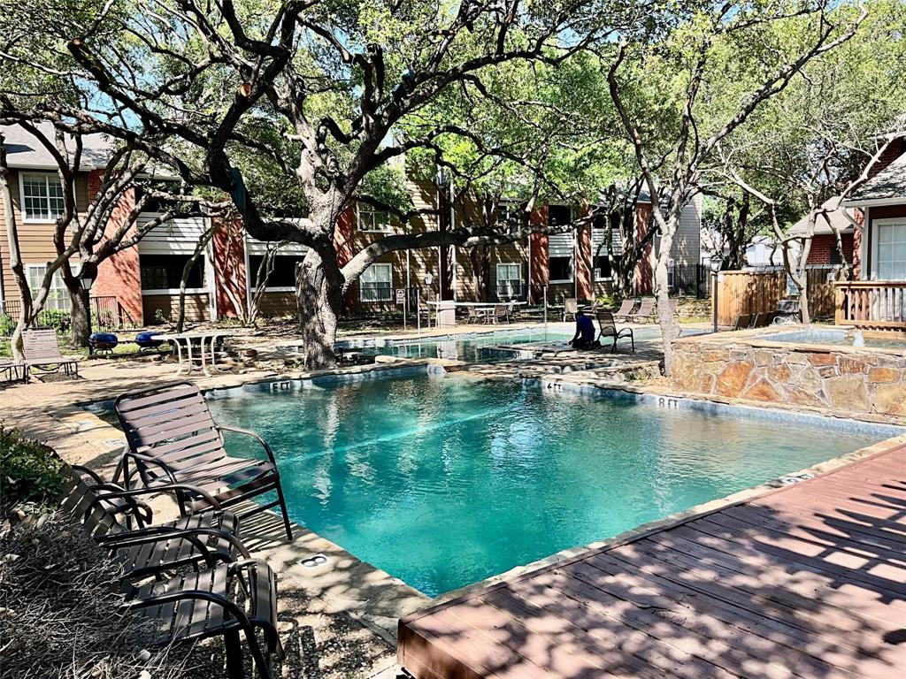Meadows Condo - Residential
