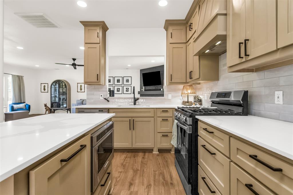 PRINCETON POINTE - Residential