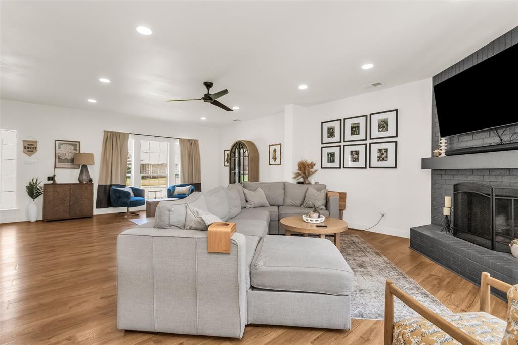 PRINCETON POINTE - Residential