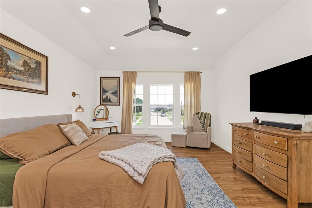 PRINCETON POINTE - Residential
