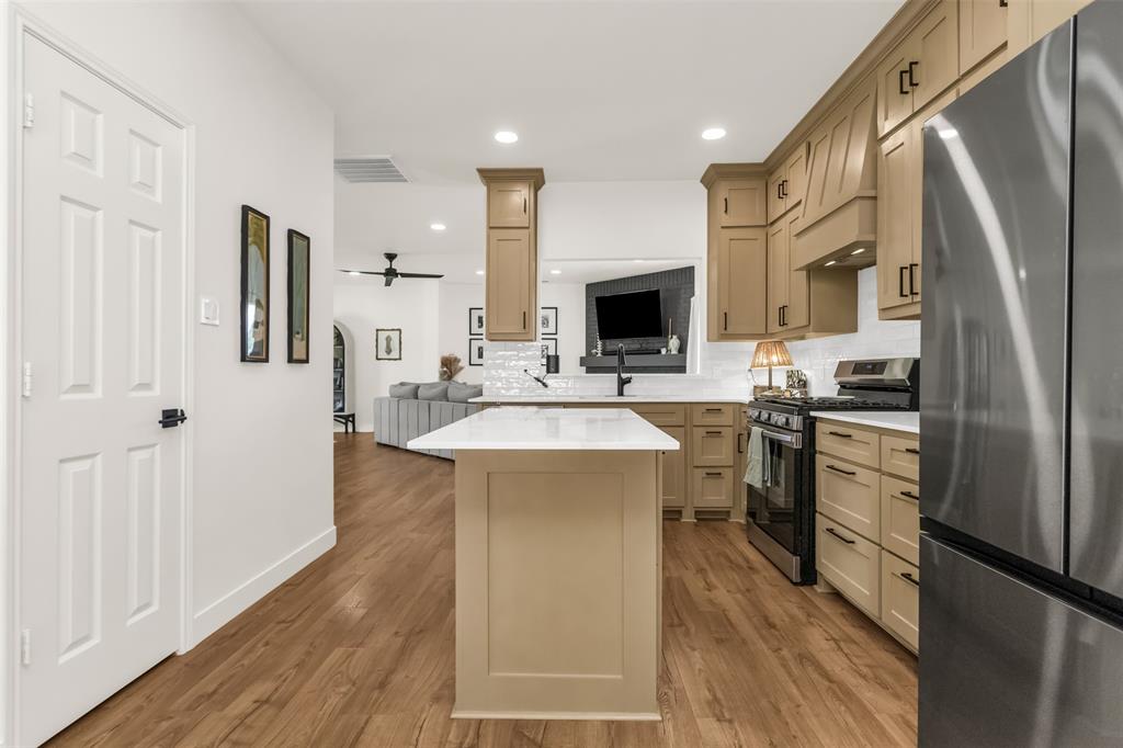 PRINCETON POINTE - Residential