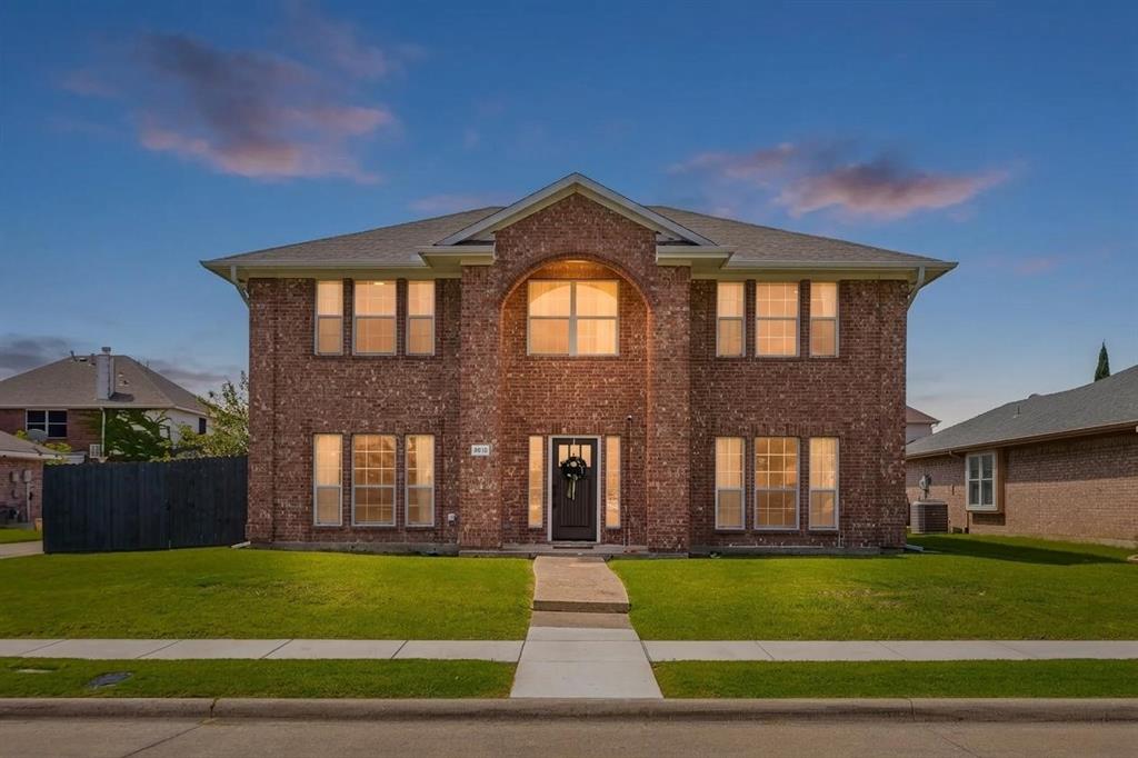 Completely transformed in 2023, this beautifully renovated home was thoughtfully reimagined with quality finishes and attention to detail throughout. Featuring 4 bedrooms plus a dedicated office that can easily serve as a fifth bedroom, guest room, or flex space, the home offers a versatile layout filled with natural light.
The stunning remodeled kitchen showcases custom cabinetry, quartz countertops, updated appliances, and designer finishes that give the space a custom, high-end feel. The open-concept layout creates an easy flow between the kitchen, dining, and living areas, making the home ideal for both everyday living and entertaining. The living room is anchored by a brick gas fireplace that serves as a warm and inviting focal point. A dedicated office with custom built-ins adds both character and flexibility.
All bedrooms are located upstairs, providing privacy from the main living areas. The spacious primary suite features a beautifully updated bath with an oversized walk-in shower and a generously sized walk-in closet, while the secondary bath and powder bath have also been thoughtfully renovated. Additional improvements include water-resistant laminate flooring, carpet in the bedrooms, recessed lighting, updated light fixtures and ceiling fans, fresh interior paint in neutral tones, a new front door, HVAC replaced in 2021, and a water heater replaced in 2023.
Outside, a covered patio overlooks the generously sized backyard, offering plenty of space for entertaining, relaxing, or play. Located in an established neighborhood with no HOA and just minutes from Lake Ray Hubbard, this move-in-ready home combines extensive updates, timeless style, and a location that's hard to beat.