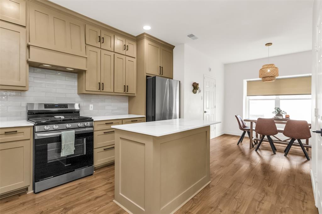 PRINCETON POINTE - Residential