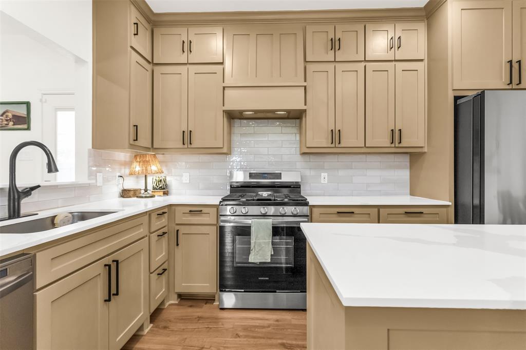 PRINCETON POINTE - Residential