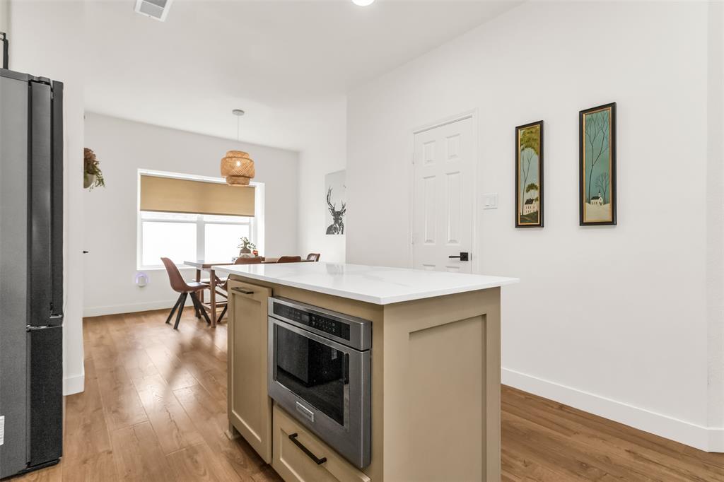 PRINCETON POINTE - Residential