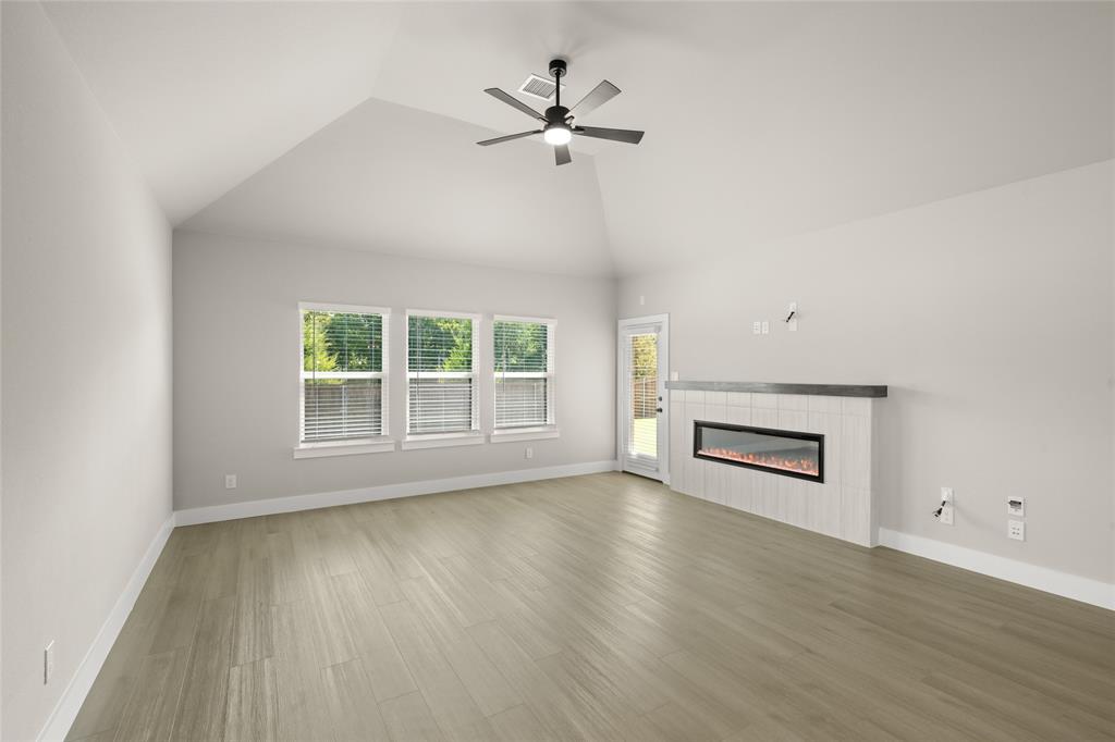 Oaks of North Grove - Residential