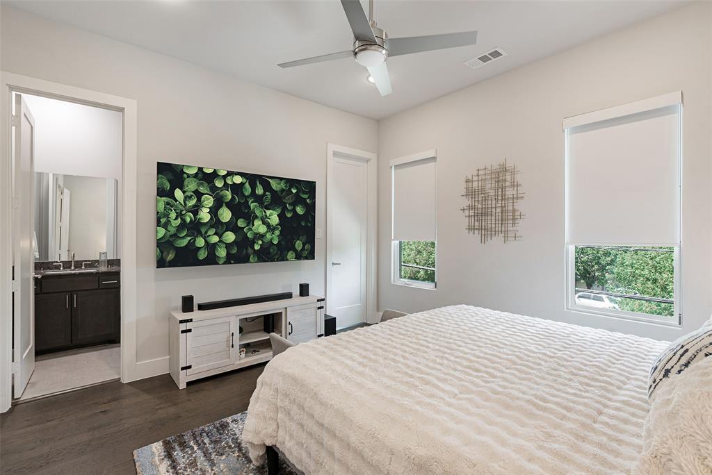 Thirty One Dallas Square #1 - Residential