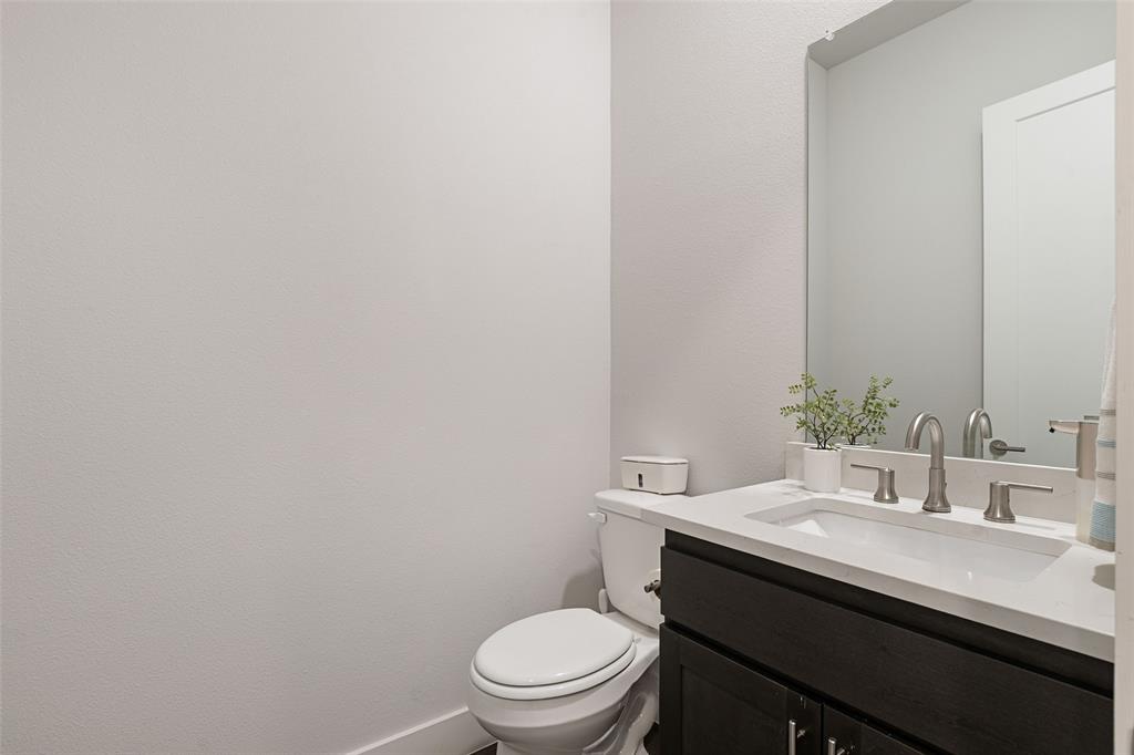 Thirty One Dallas Square #1 - Residential