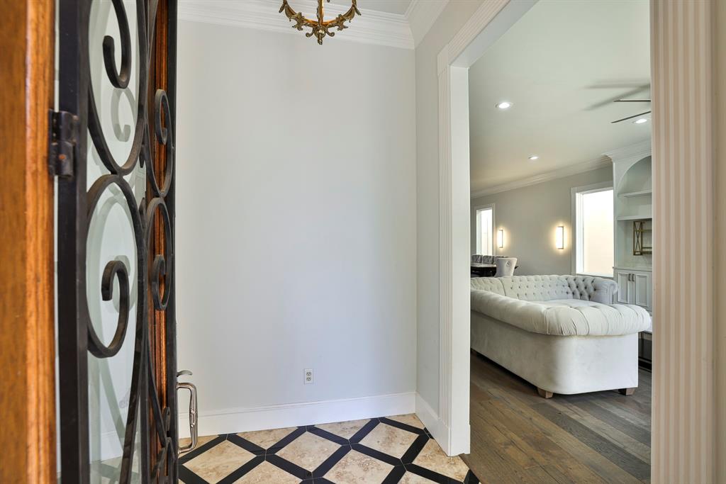 Chamberlain Arlington Heights 1st - Residential