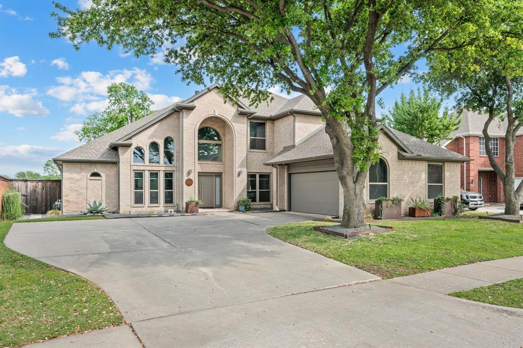 5 Minutes from Grandscape - Walking Distance from Stewart Peninsula Golf Course - Steps from walking path to Lake Lewisville - Over 100k in Modern Upgrades - New Pool Equipment - New Insulation