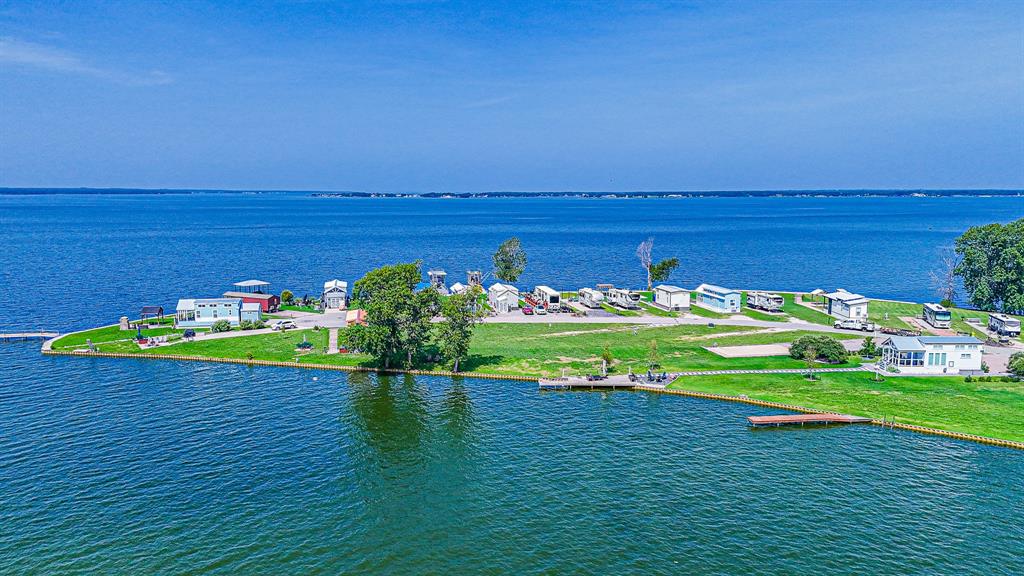 Peninsula Point - Land
