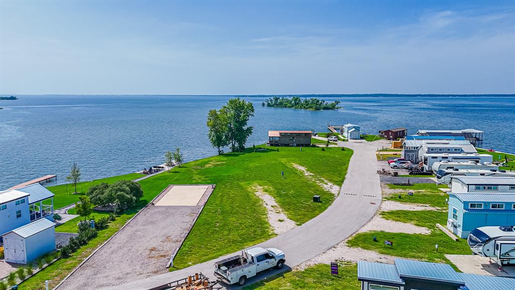 Peninsula Point - Land