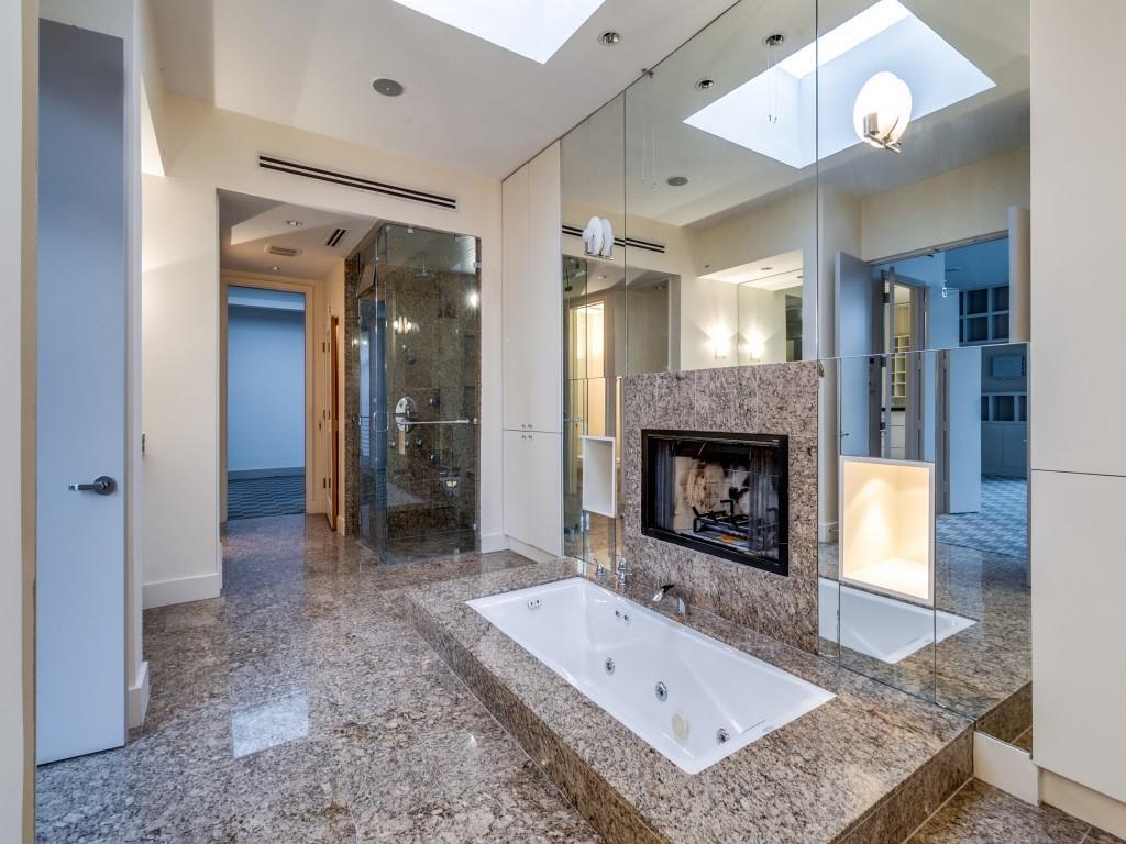John Ridings Lee Turtle Creek Estate - Residential