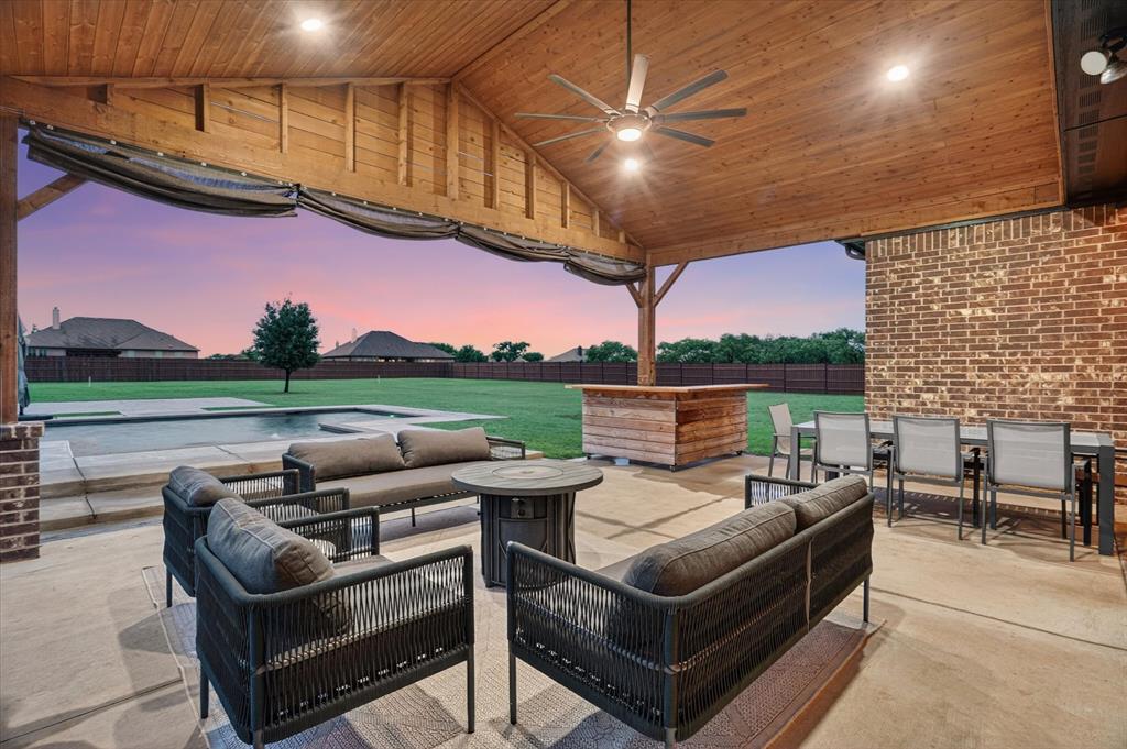 Country Hill Estates - Residential